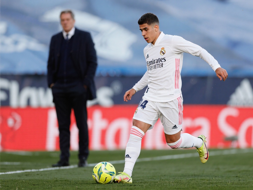 阿森西奥维拉7战狂轰5球,比肩巴黎44场数据 维拉教练更是对阿森西奥的实力高度肯定,并